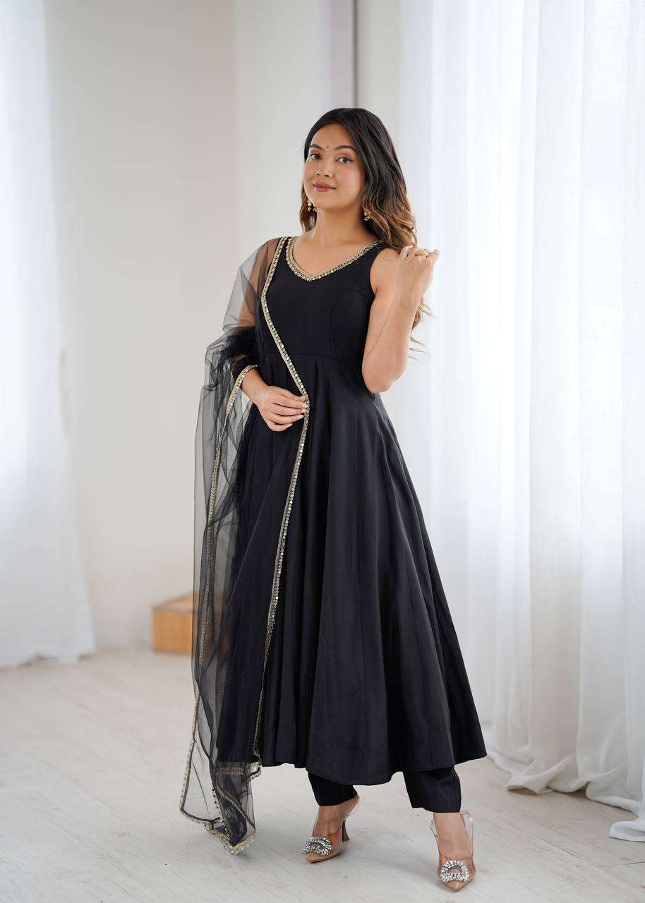 Womens Pure Romansilk Chanderi Anarkali Kurti with Pant & Dupatta Set - Image 5